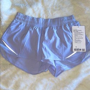 Lululemon Hotty Hot LR Short 2.5” *Lined